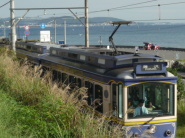 江ノ電と海